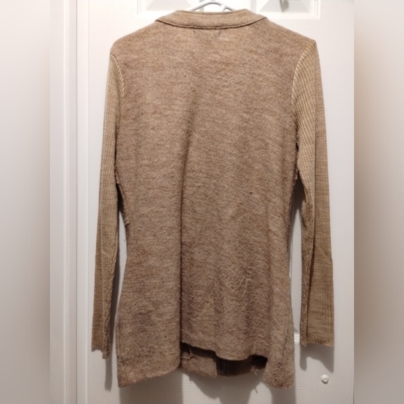 Coat - Picture 4 of 4